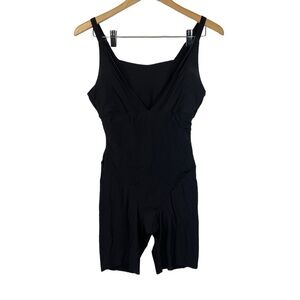 Maidenform Bodysuit Shapewear XL Black V Neck One Piece Light Control